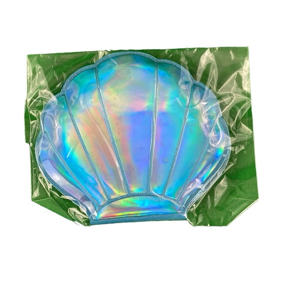 Blue Holographic Sea Shell Compact Mirror - Picture 15 of 16
